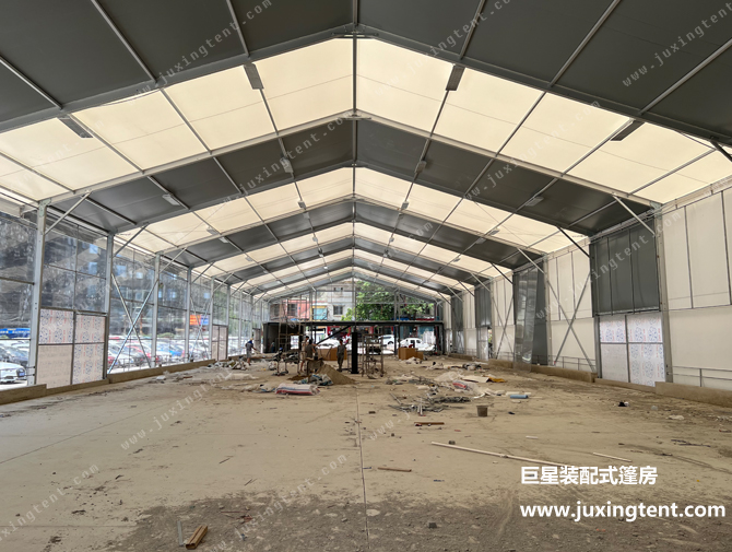 人字頂籃球篷房 透明軟玻璃墻體 人字頂籃球篷房 透明軟玻璃墻體